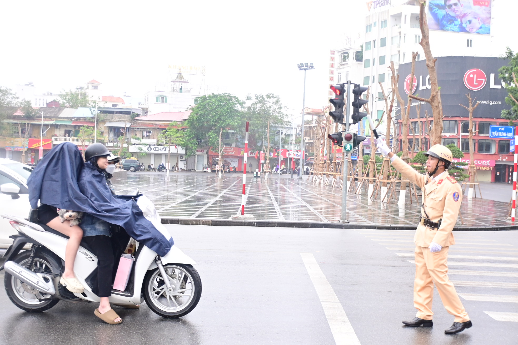 Các mức xử phạt một số lỗi vi phạm giao thông thường gặp đối với người điều khiển xe máy